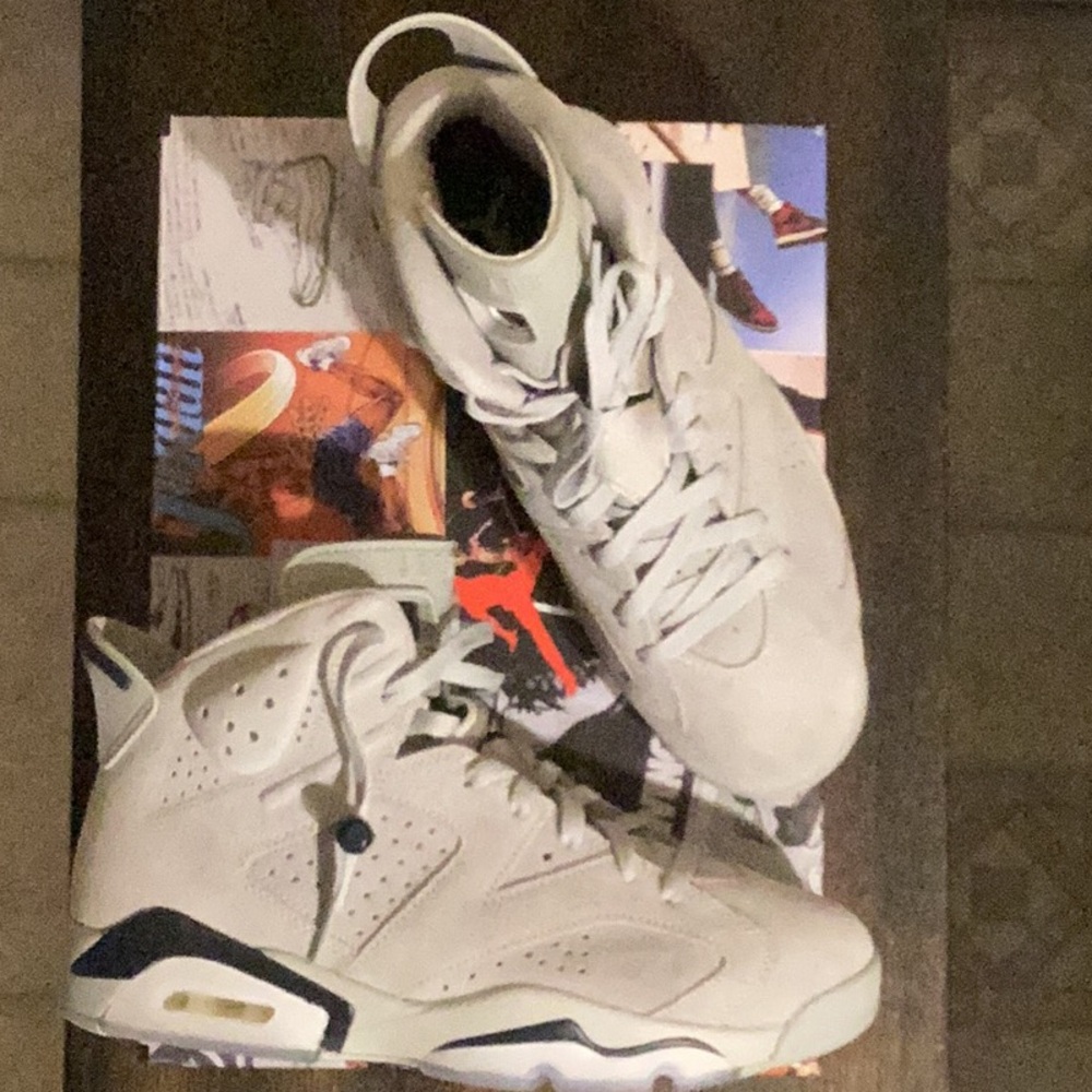 NEW Jordan six retro
